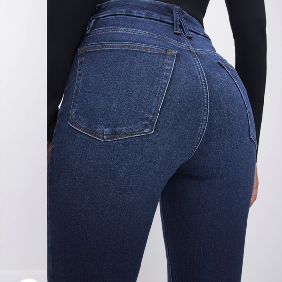 GOOD AMERICAN ALWAYS FITS GOOD CLASSIC BOOTCUT JEANS | INDIGO446 - / 6-12 × - Picture 3 of 7